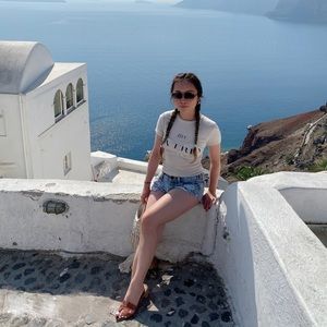 Meet your Posher, Ami